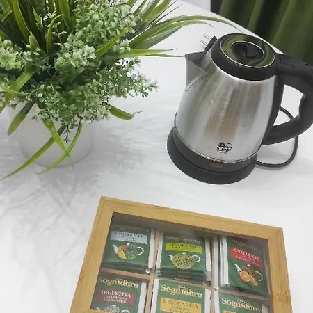 Annachiara House לינה וארוחת בוקר 3*