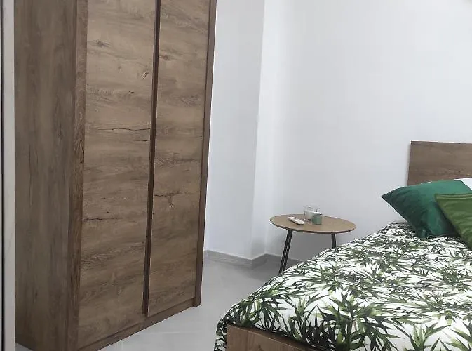 Annachiara House 3* נאפולי