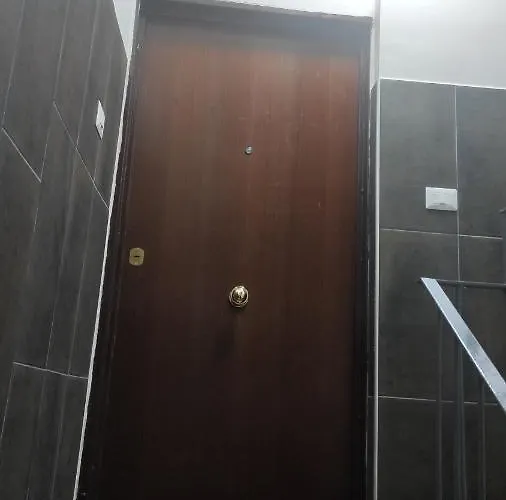 Annachiara House לינה וארוחת בוקר נאפולי